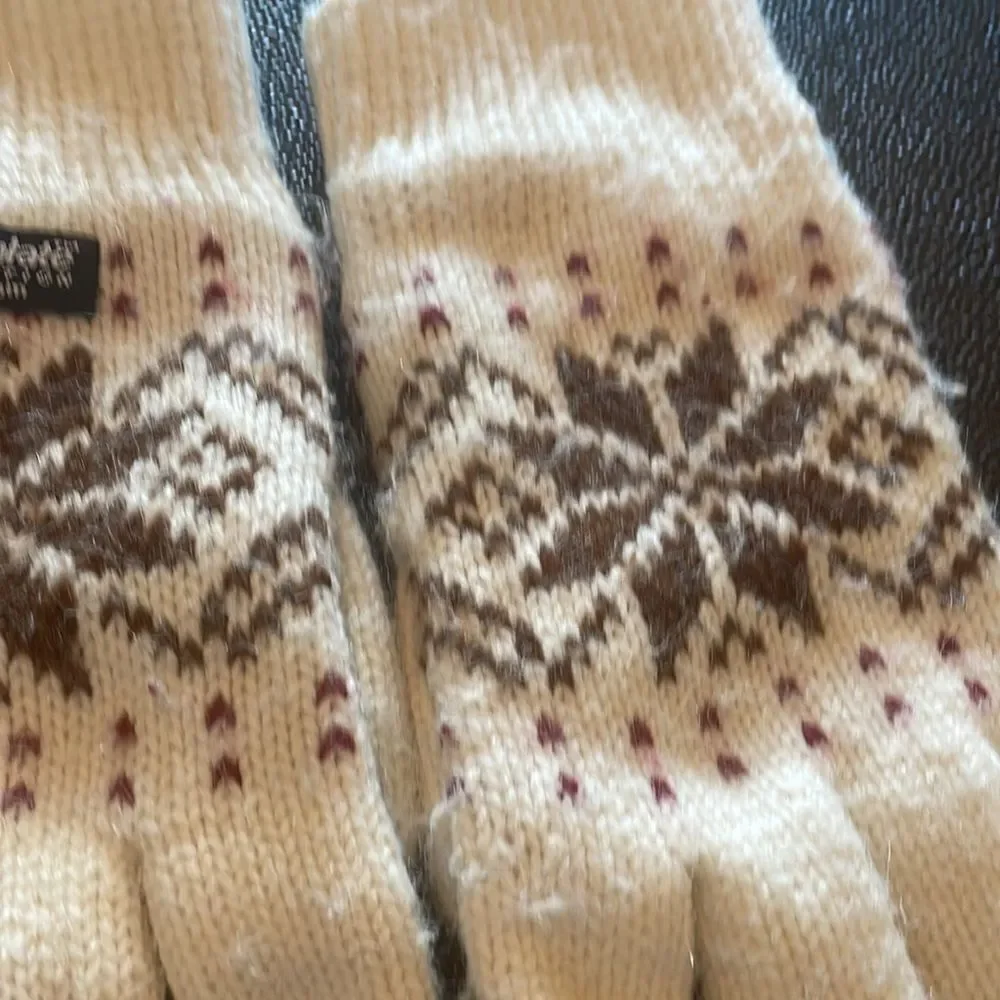 Knitted Fair-isles gloves size medium